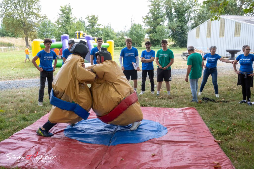 Photo 2

Photographie d'une activité "combat de sumo" durant cette journée d'entreprise 